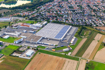 Vue aérienne de Centre logistique sur la Karlsruher Straße à Ketsch dans le département Bade-Wurtemberg, Allemagne