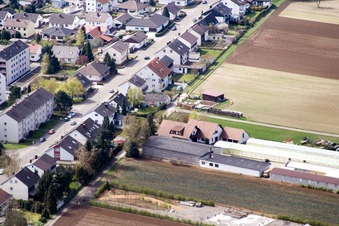 Vue aérienne de Au château d'eau à Kandel dans le département Rhénanie-Palatinat, Allemagne