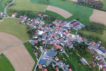 Vue aérienne de Quartier Gallmannsweil in Mühlingen dans le département Bade-Wurtemberg, Allemagne