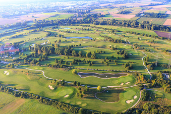 Vue oblique de Terrain de golf Heddesheim Gut Neuzenhof à Heddesheim dans le département Bade-Wurtemberg, Allemagne