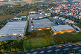Photographie aérienne de Complexe immobilier et terrain du centre logistique du centre de distribution d'Alnatura à Lorsch dans le département Hesse, Allemagne