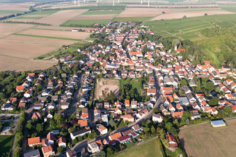 Vue d'oiseau de Quartier Heßloch in Dittelsheim-Heßloch dans le département Rhénanie-Palatinat, Allemagne
