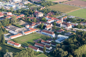 Landau in der Pfalz dans le département Rhénanie-Palatinat, Allemagne vu d'un drone