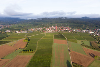 Quartier Schweigen in Schweigen-Rechtenbach dans le département Rhénanie-Palatinat, Allemagne vue du ciel
