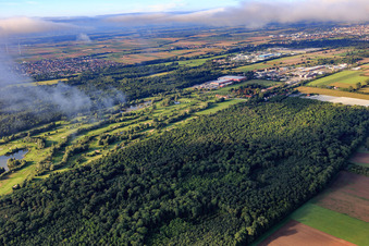 Terrain de golf Landgut Dreihof - GOLF absolu à le quartier Dreihof in Essingen dans le département Rhénanie-Palatinat, Allemagne d'en haut