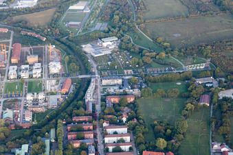 Vue aérienne de Landau Est à Landau in der Pfalz dans le département Rhénanie-Palatinat, Allemagne