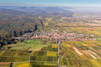 Photographie aérienne de Vue des rues et des maisons dans les quartiers résidentiels à Oberotterbach dans le département Rhénanie-Palatinat, Allemagne