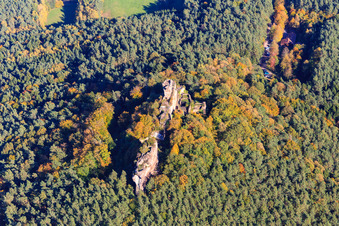 Pierres précieuses de Bruchweiler à Bruchweiler-Bärenbach dans le département Rhénanie-Palatinat, Allemagne d'en haut