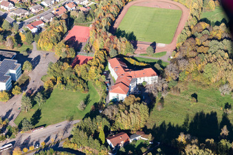 Dahn dans le département Rhénanie-Palatinat, Allemagne d'un drone