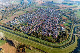 Vue oblique de Village - Vue à le quartier Rußheim in Dettenheim dans le département Bade-Wurtemberg, Allemagne