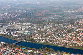 Vue aérienne de Neueneimer Feld, Université à le quartier Neuenheim in Heidelberg dans le département Bade-Wurtemberg, Allemagne
