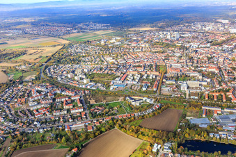 Vue aérienne de Quartier Im Vogelgesang au sud de la B39 à Speyer dans le département Rhénanie-Palatinat, Allemagne