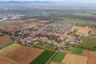 Image drone de Ottersheim bei Landau dans le département Rhénanie-Palatinat, Allemagne