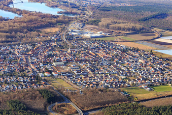 Vue aérienne de Vue du sud-est à le quartier Neudorf in Graben-Neudorf dans le département Bade-Wurtemberg, Allemagne