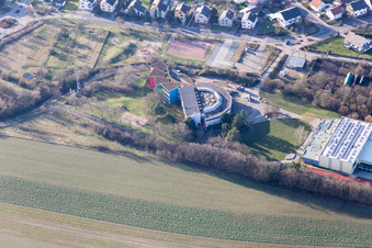 Vue aérienne de École Adolf Kussmaul à le quartier Graben in Graben-Neudorf dans le département Bade-Wurtemberg, Allemagne