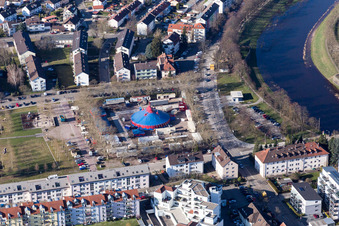 Vue aérienne de Cirque sur la fête foraine à Rastatt dans le département Bade-Wurtemberg, Allemagne