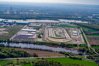 Vue aérienne de Zone industrielle d'Oberwald vue de l'ouest à Wörth am Rhein dans le département Rhénanie-Palatinat, Allemagne