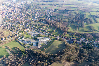 Vue aérienne de Clinique à Wissembourg dans le département Bas Rhin, France