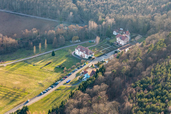 Vue aérienne de Marienbronn à Lobsann dans le département Bas Rhin, France