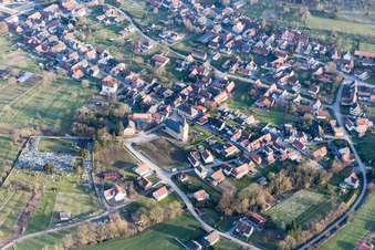 Preuschdorf dans le département Bas Rhin, France d'un drone