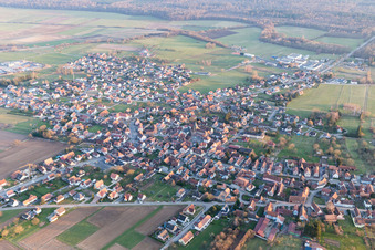 Image drone de Surbourg dans le département Bas Rhin, France