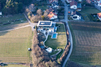 Quartier Gleiszellen in Gleiszellen-Gleishorbach dans le département Rhénanie-Palatinat, Allemagne du point de vue du drone