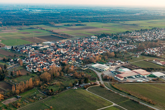 Quartier Niederhochstadt in Hochstadt dans le département Rhénanie-Palatinat, Allemagne vue du ciel