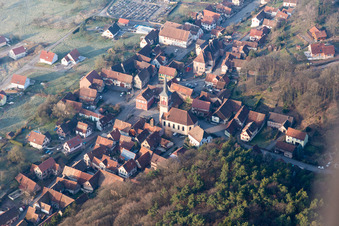 Vue aérienne de Offwiller dans le département Bas Rhin, France