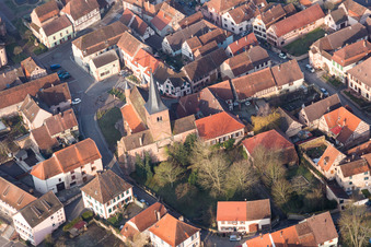 Vue oblique de Neuwiller-lès-Saverne dans le département Bas Rhin, France