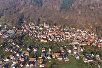 Photographie aérienne de Ernolsheim-lès-Saverne dans le département Bas Rhin, France