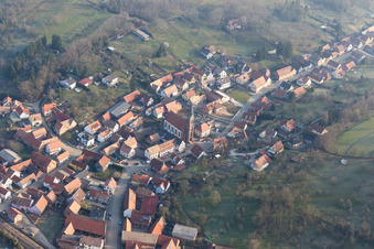 Ettendorf dans le département Bas Rhin, France d'un drone