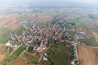 Vue aérienne de Dauendorf dans le département Bas Rhin, France