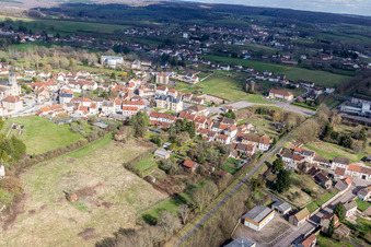 Épinac dans le département Saône et Loire, France d'en haut