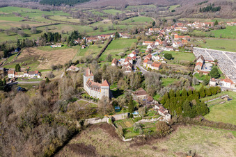 Épinac dans le département Saône et Loire, France vue d'en haut