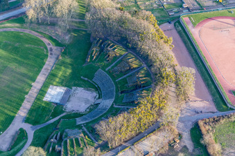 (Bourgogne) à Autun dans le département Saône et Loire, France depuis l'avion