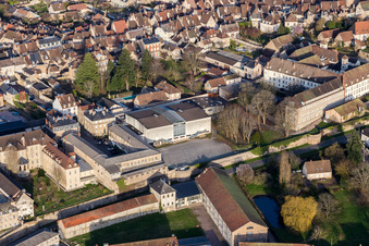 (Bourgogne) à Autun dans le département Saône et Loire, France vue d'en haut