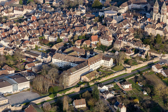 (Bourgogne) à Autun dans le département Saône et Loire, France depuis l'avion