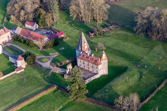 Photographie aérienne de Château de Morlet en Bourgogne à Morlet dans le département Saône et Loire, France