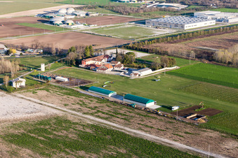 Vue oblique de Aéroport d'Al Casale à Panellia di Sedegliano dans le département Frioul-Vénétie Julienne, Italie