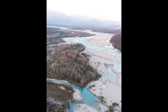 Vue aérienne de Colle dans le département Frioul-Vénétie Julienne, Italie
