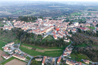 San Daniele del Friuli dans le département Udine, Italie vue d'en haut