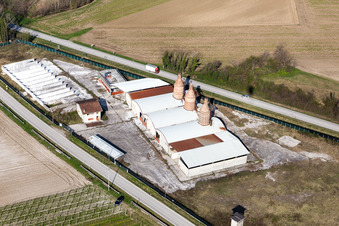 Vue oblique de San Lorenzo dans le département Frioul-Vénétie Julienne, Italie
