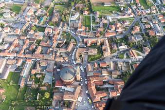 Photographie aérienne de Monte Santo-Stradalta dans le département Frioul-Vénétie Julienne, Italie