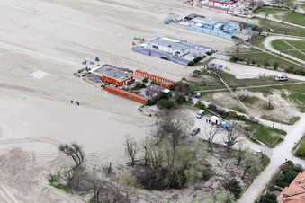 Lido degli Estensi dans le département Émilie-Romagne, Italie du point de vue du drone