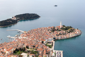 Vue aérienne de Rovinj dans le département Gespanschaft Istrien, Croatie