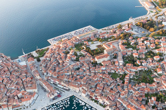 Vue aérienne de Rovinj dans le département Gespanschaft Istrien, Croatie