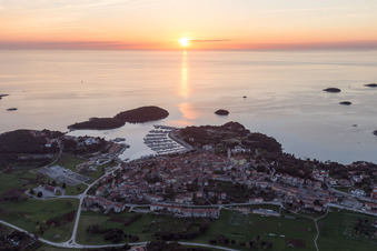 Vrsar dans le département Gespanschaft Istrien, Croatie d'en haut