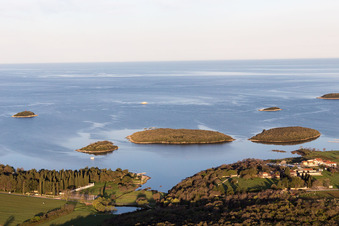 Image drone de Stancija Valkanela dans le département Gespanschaft Istrien, Croatie