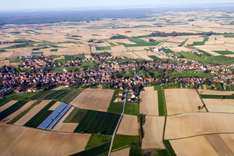 Enregistrement par drone de Seebach dans le département Bas Rhin, France