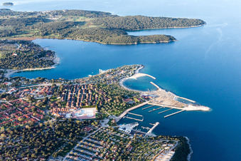 Vue aérienne de Vrsar dans le département Gespanschaft Istrien, Croatie